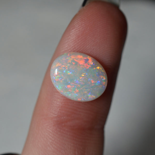 2.43ct Glitter Rainbow Oval