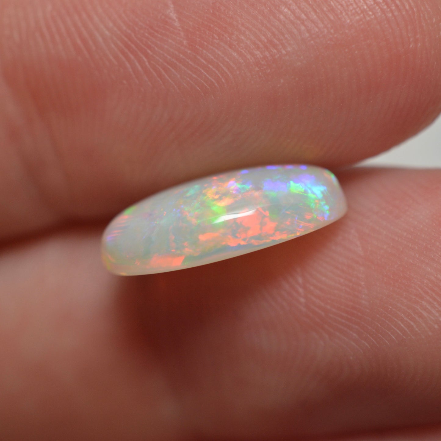 3.07ct Pastel Rainbow Oval