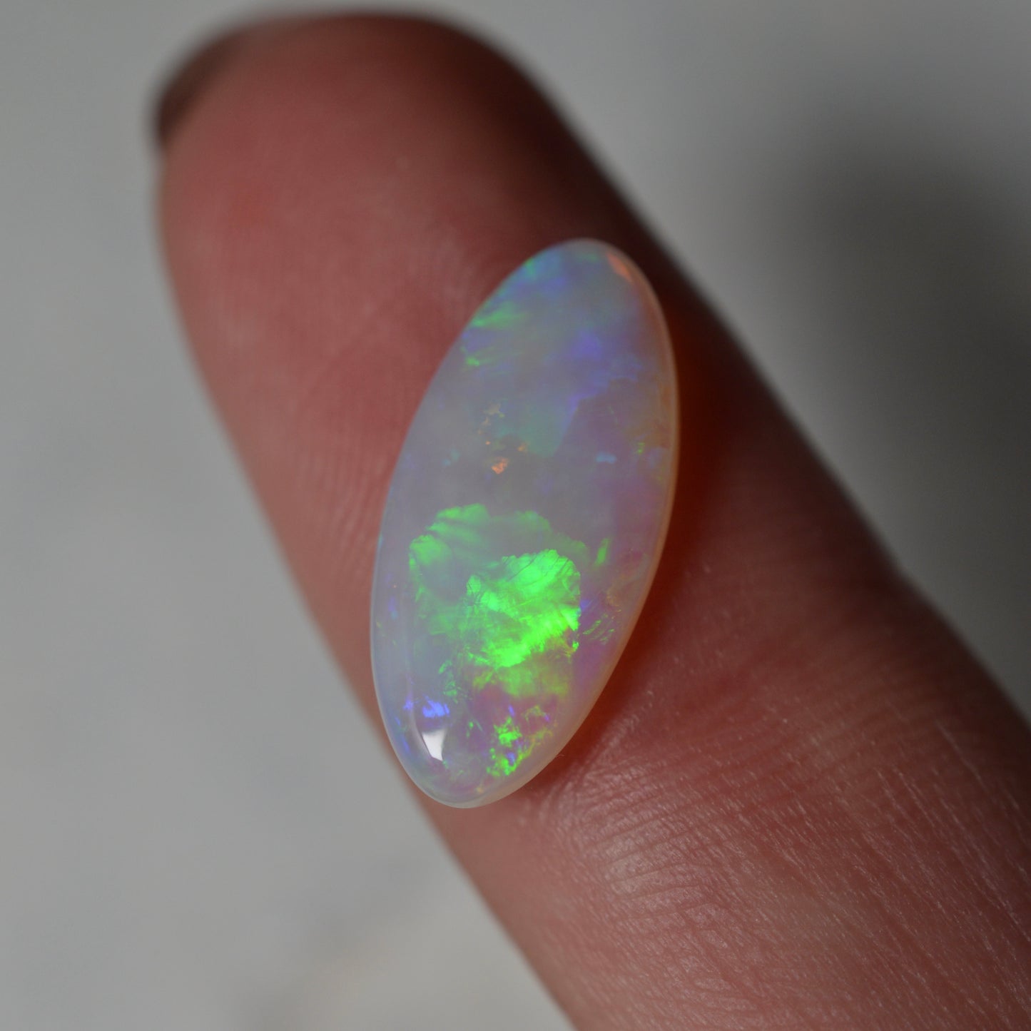 2.80ct Blue Purple Oval