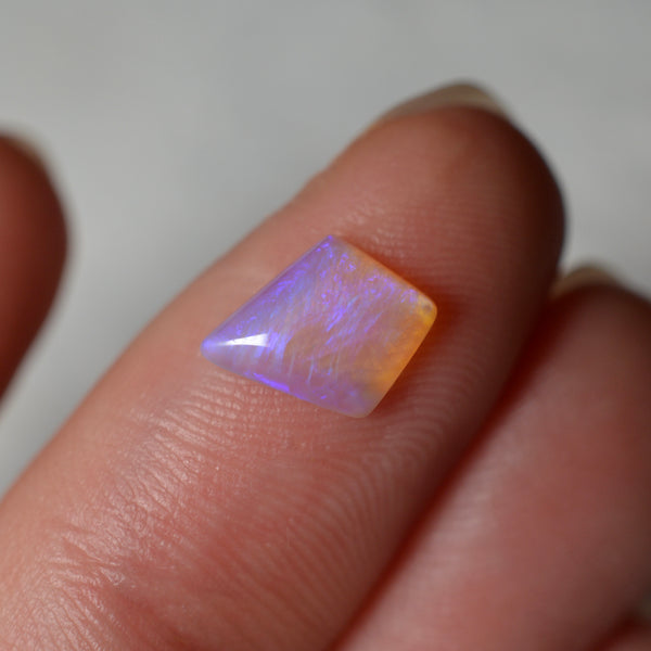 0.95ct Purple Crystal Shield