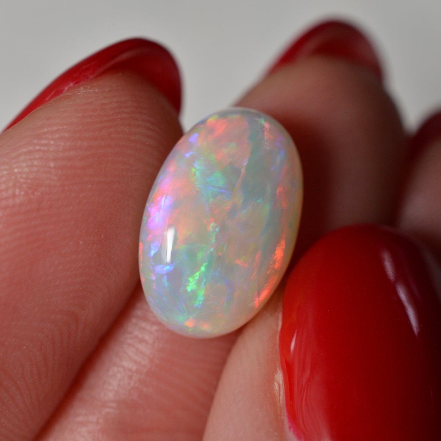 3.64ct Vivid Pink/Purple/Red Oval