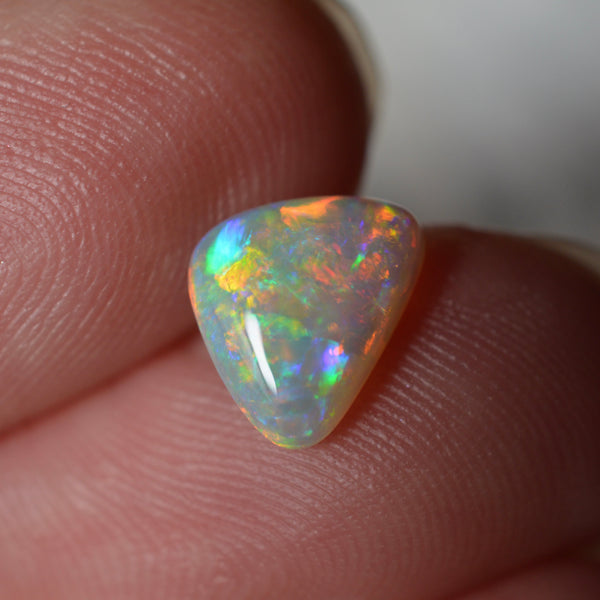 1.04ct Dark Rainbow Crystal (A++)