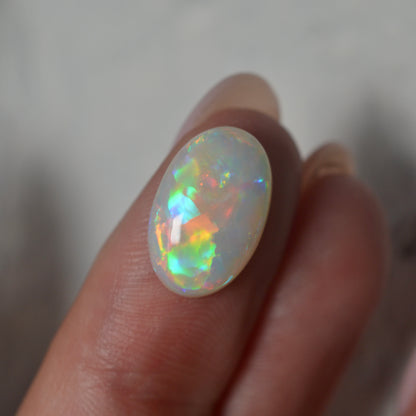 4.57ct Grey Based Neon Rainbow