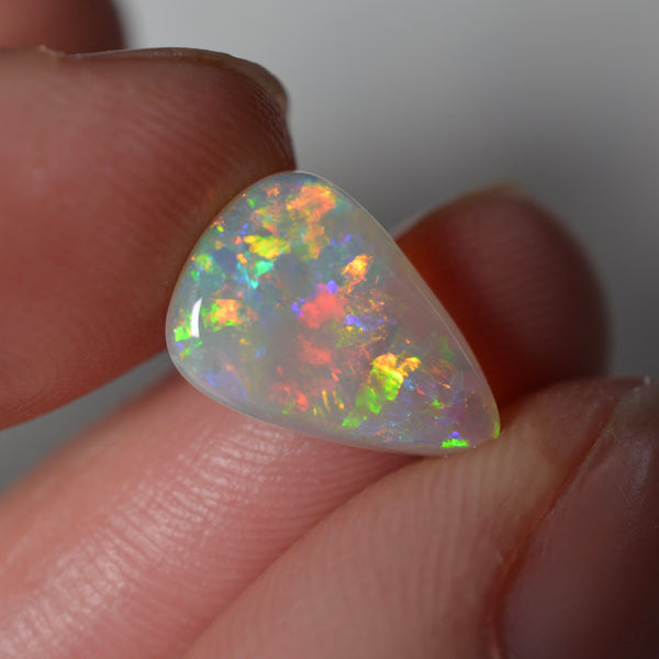 1.65ct Rainbow Crystal Soft Triangle