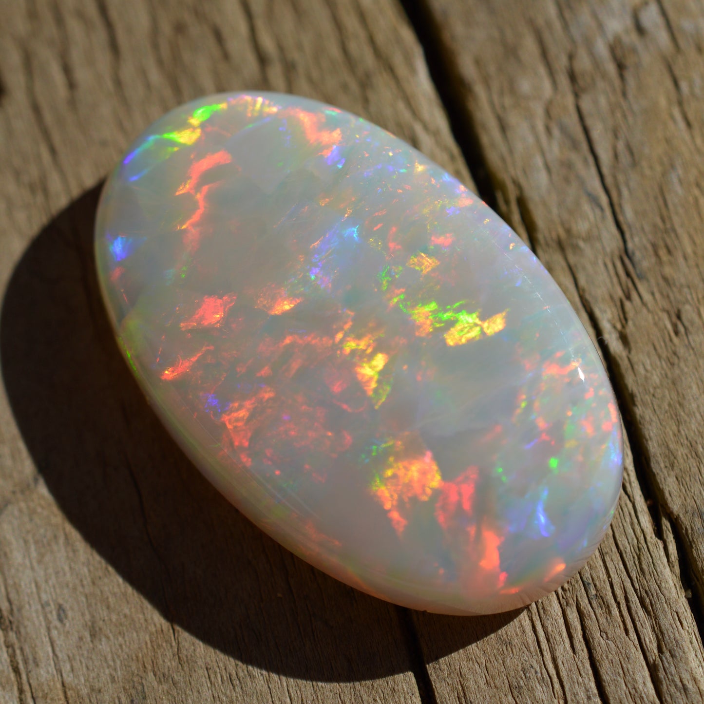 20.1ct Solid Rainbow Oval
